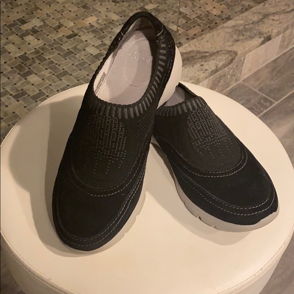 dansko alice suede